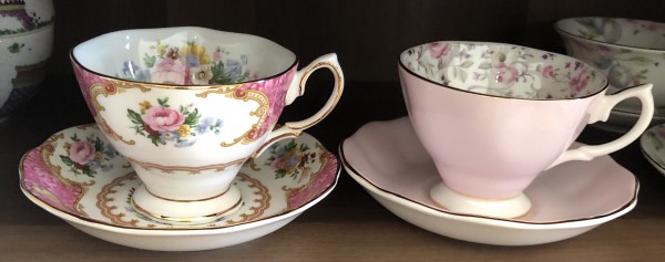 ロイヤルアルバートのティーカップ レディーカーライル /Lady Carlylとローズコンフェッティ/ Rose Confetti