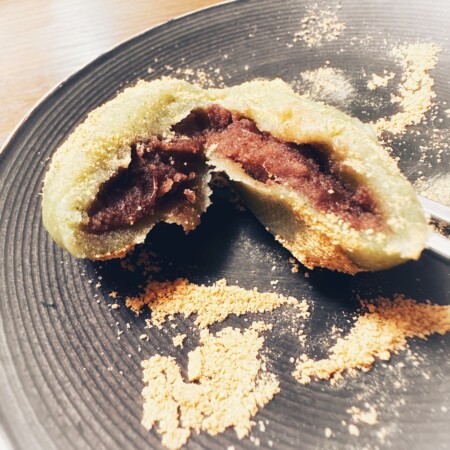 明日香野あん入りよもぎ団子の中身