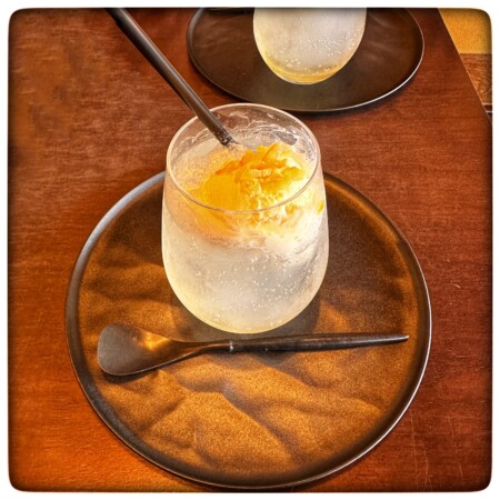 ひがし茶屋街のはゆわ　ゆず蜜ソーダフロート