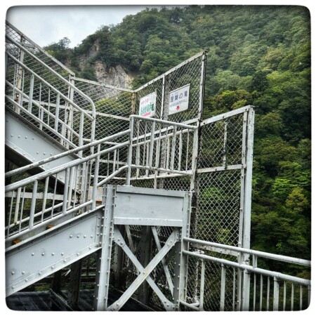 華厳滝　有料の展望台
