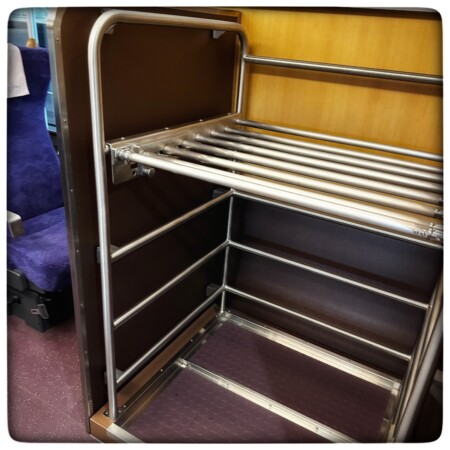 リバティけごんの荷物おきば