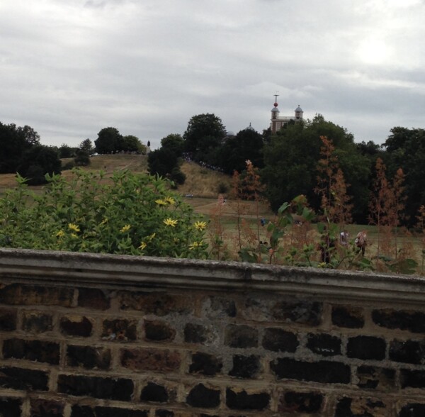 グリニッジパークの丘の頂上にグリニッジ天文台