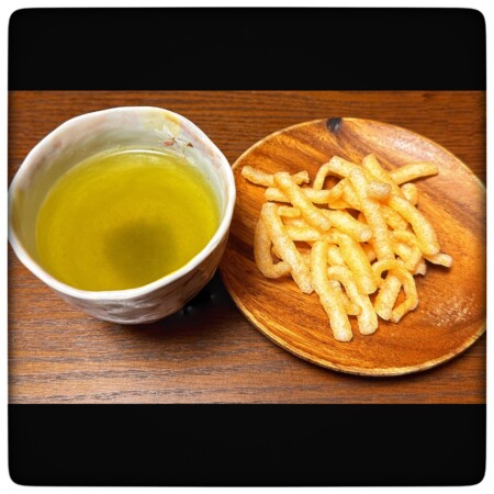 白えび亭のおすすめお菓子の誉ほまれと煎茶