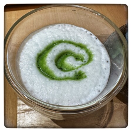 茶寮翠泉のお濃い抹茶ラテ