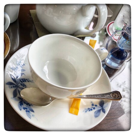 奈良ホテルティーラウンジのティーカップ